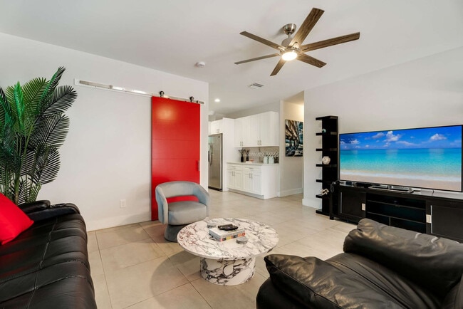 Photo - 1526 SW 20th Ave Unit SI ID1521493P