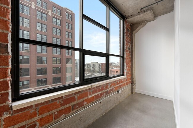 Photo - 718 N Washington Ave