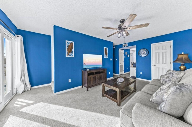 Building Photo - 1472 W Beach Blvd Unit ID1267091P