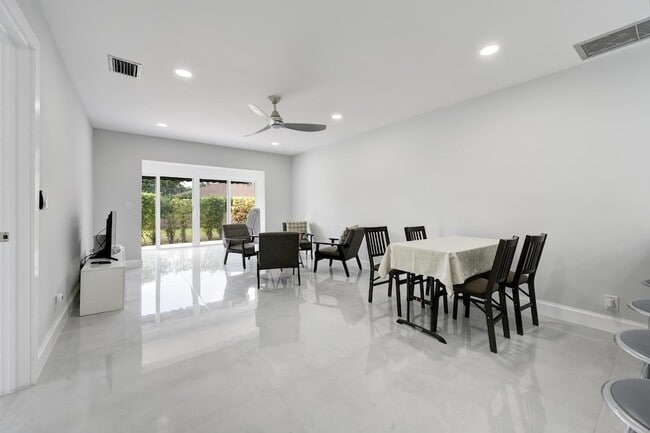 Photo - 21070 Covington Dr