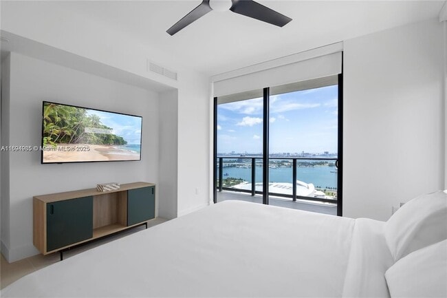 Photo - 159 NE 6th St Unit 2916