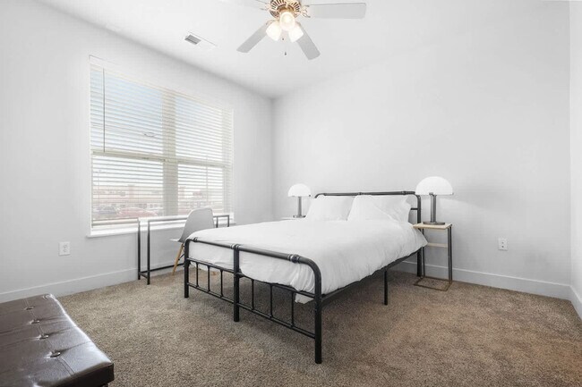 Photo - 8506 Westfield Blvd Unit ID1051174P