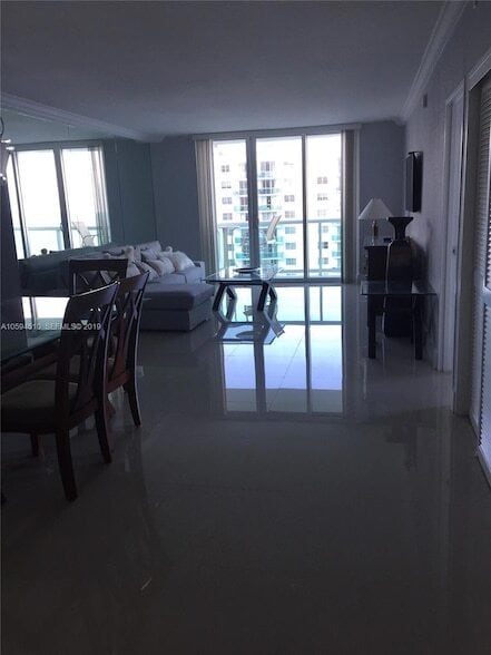 Building Photo - 3901 S Ocean Dr Unit 14E
