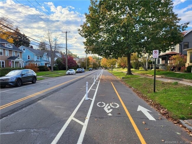 Photo - 805 Edgewood Ave