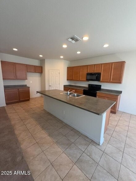 Photo - 19928 W Buchanan St