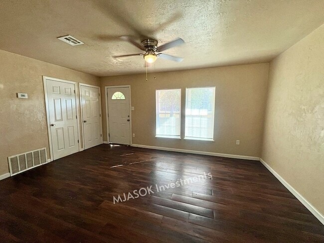 Photo - 2619 NW Pollard Ave