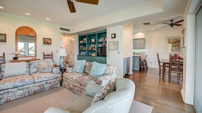 Photo - 38 Leeward Ct Unit ID1253397P