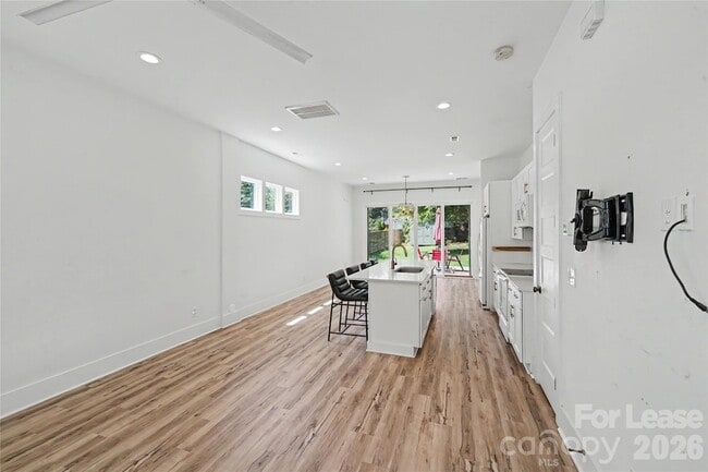 Photo - 1521 Walton Rd