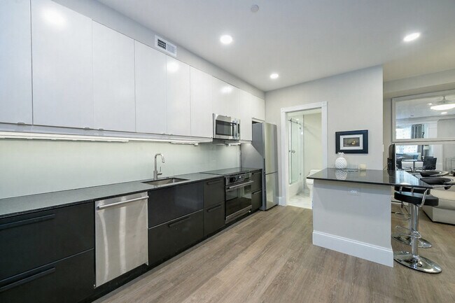 Photo - 1525 Corcoran St NW Unit SI ID1631304P