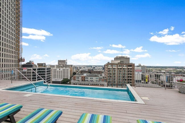 Photo - 925 Common St Unit ID1266925P