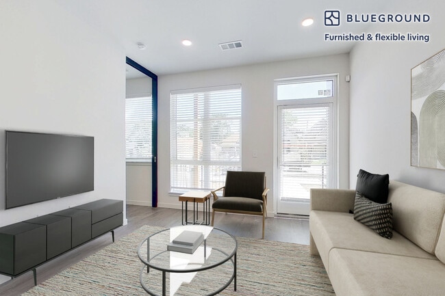 Building Photo - 2600 Lawrence St Unit SI FL1-ID1272A