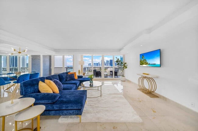 Photo - 1717 N Bayshore Dr Unit ID1054098P