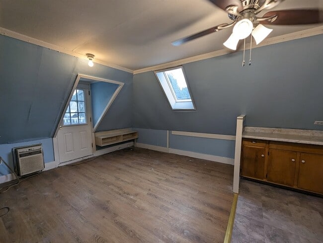 Photo - 39 Perry Ave