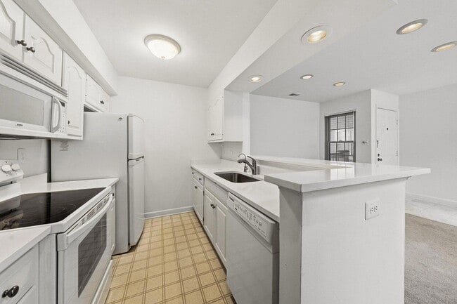 Photo - 5921 Barbados Pl Unit 202