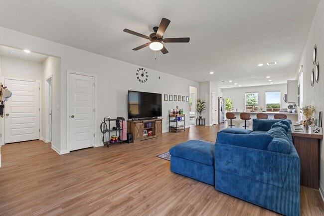 Photo - 8306 Haflinger Dr