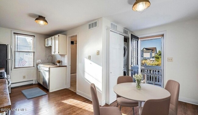 Photo - 8 Central Avenue