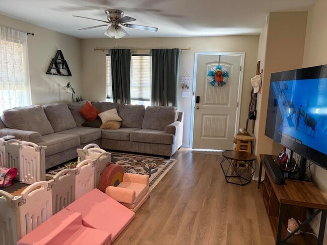 Photo - 2303 Elm Ave