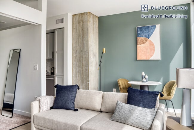 Photo - 704 Spring St Unit FL12-ID436