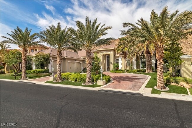 Photo - 2733 Red Arrow Dr