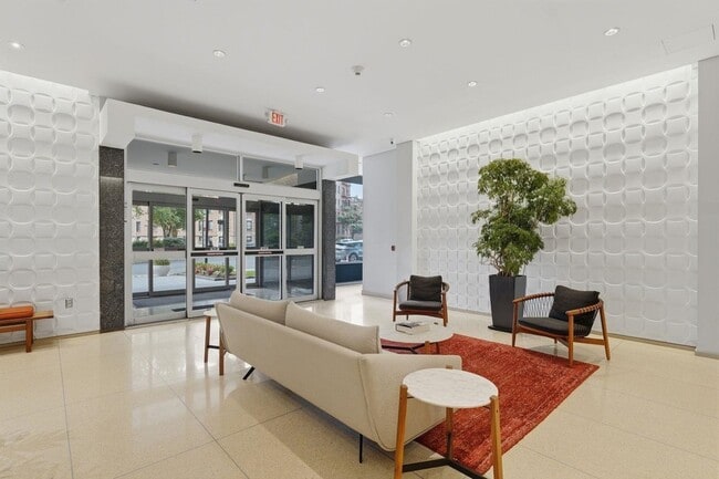 Photo - 6050 JFK Blvd E
