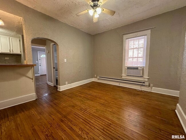 Photo - 333 S Douglas Ave Unit 3