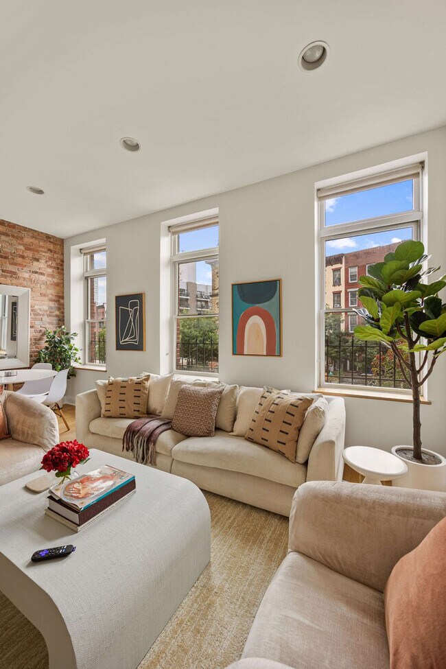 Photo - 140 Broadway-SI ID1627174P Unit SI ID1627174P