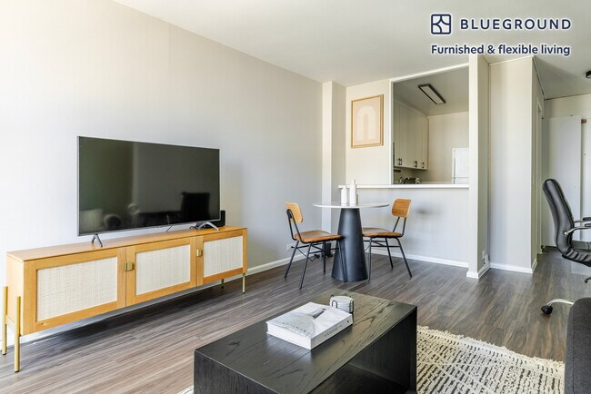 Photo - 3450 N Lake Shore Dr Unit FL10-ID1357