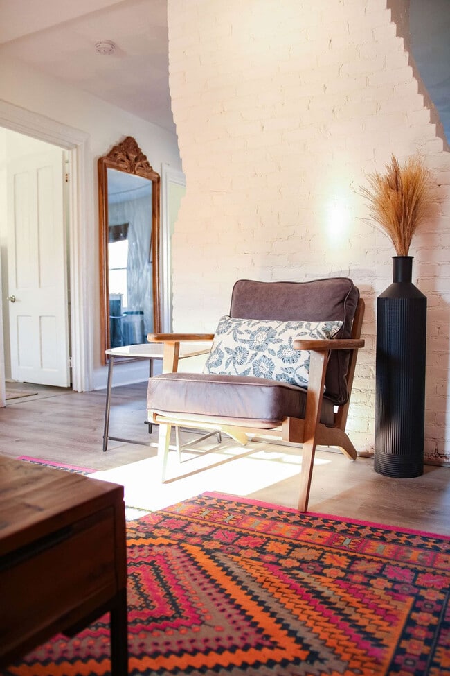 Photo - 136 Main St Unit SI ID1380013P