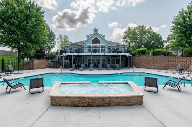 Building Photo - Wild Oak Apartments