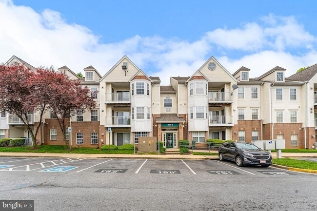 Photo - 8921 Town Center Cir Unit 305
