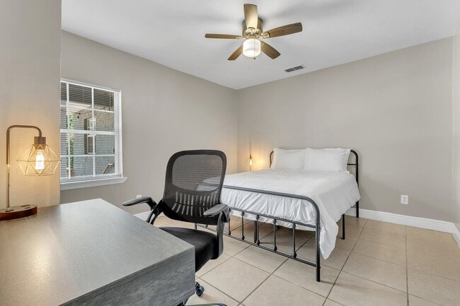 Photo - 915 Buena Vista Dr Unit ID1319917P