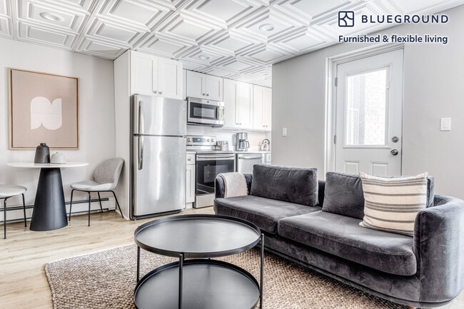 Photo - 499 Beacon St Unit FL0-ID413