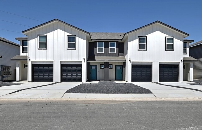 Building Photo - 11315 Clearmine St