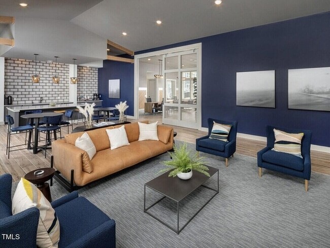 Photo - 3520 Pinetree Grv Ln Unit B1