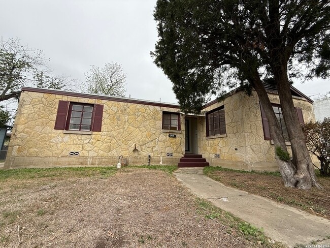 Photo - 374 Meredith Dr