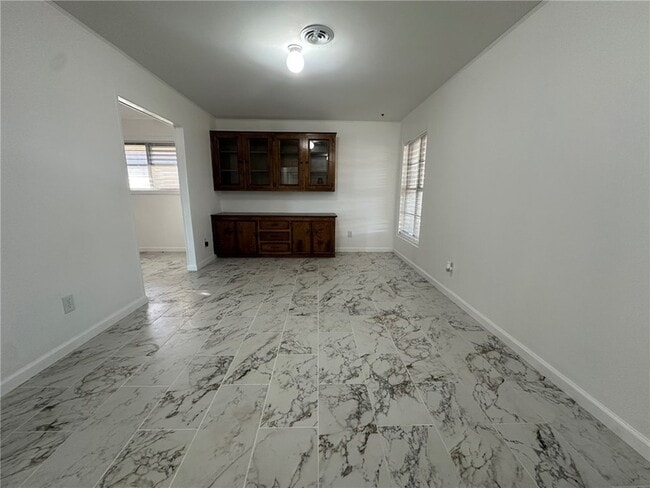 Photo - 136 Daniel Moore Ave