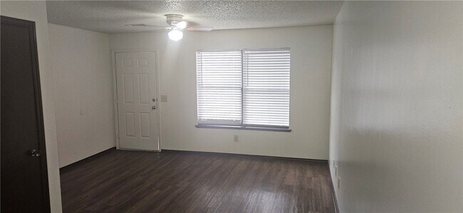 Photo - 635 Whitham Ave Unit 6