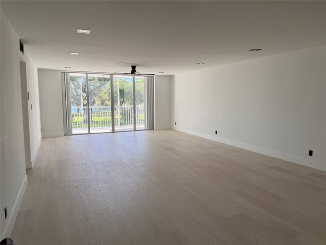 Photo - 3010 N Course Dr Unit 207