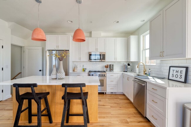 Photo - 520 NE 56th Ave Unit ID1309859P