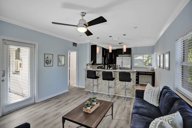 Photo - 37 Hendricks Isle Unit SI ID1503942P