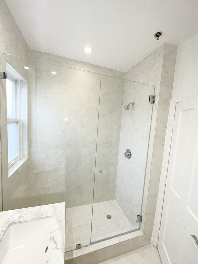 Photo - 230 S. Hamilton