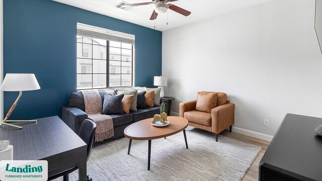 Building Photo - 9242 W Russell Rd Unit 09-211.1410747