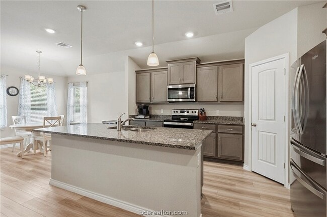Photo - 2042 Rock Rdg Ave