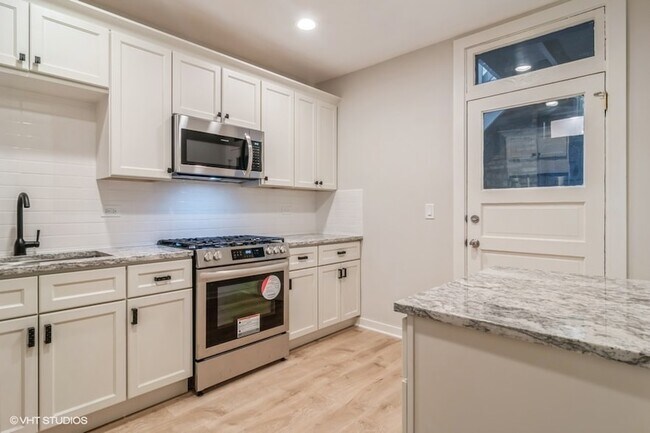 Photo - 3601 W Cullom Ave Unit 1E