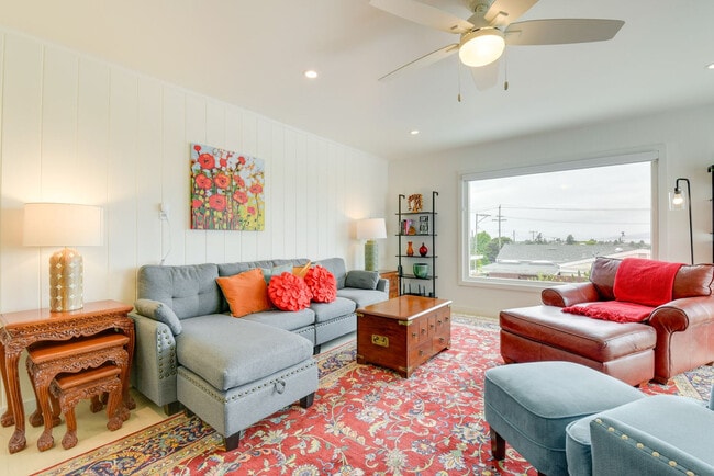 Building Photo - 7323 Waldo Ln Unit SI ID1545793P