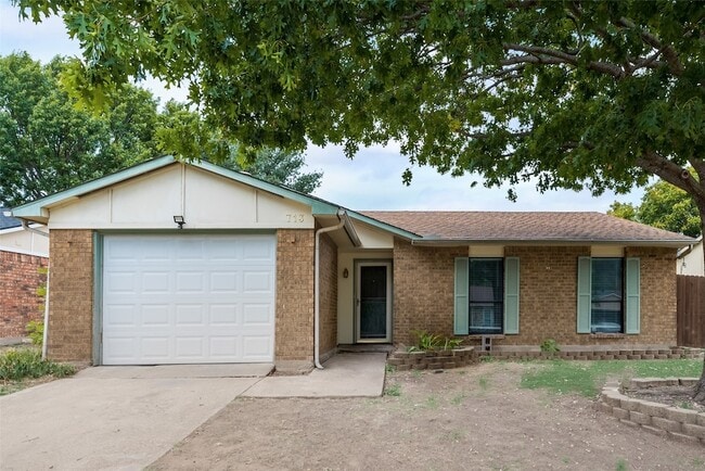 Photo - 713 Sunny Slope Dr