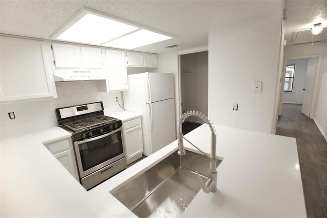 Photo - 12411 Deer Falls Dr Unit A