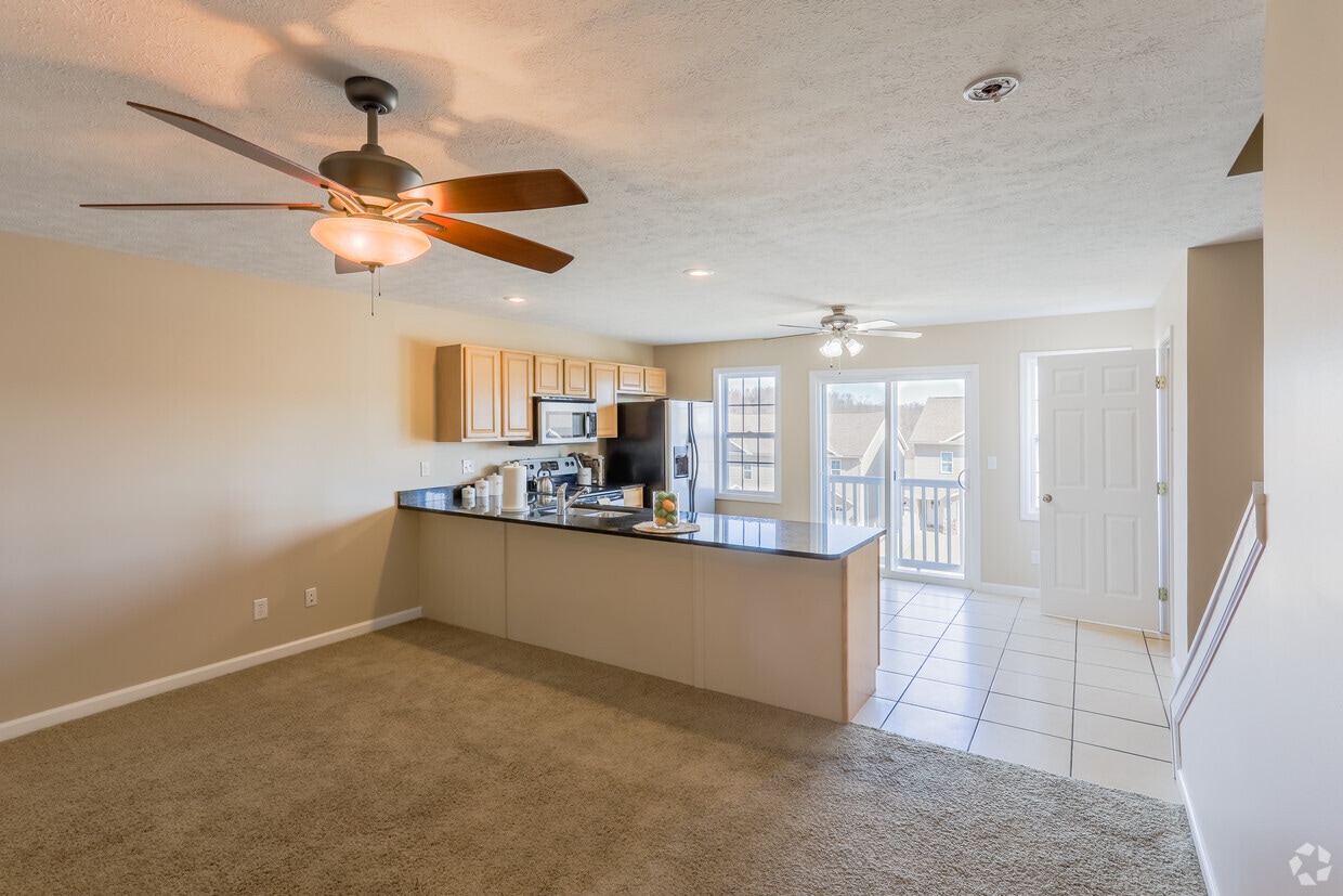 Floor Plan - 3 bed 3.5 bath 2600sqft