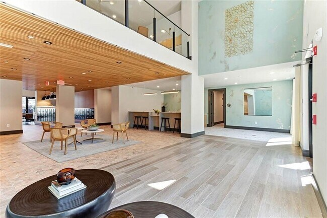 Photo - 125 Milton Ave SE