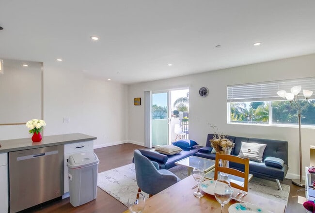 Photo - 116 E 22nd St Unit SI ID1465006P